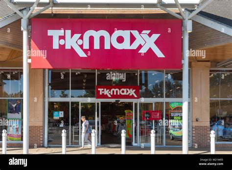 tk maxx collect in store.